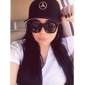 Meet your Posher, Juliana